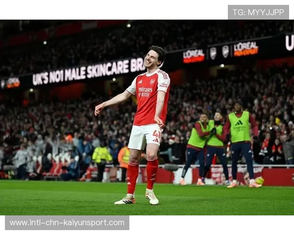 阿森纳锋线效率陷低迷塔帅或被迫调整战术，阿森纳锋线名宿